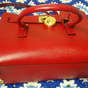 ON SALE!!!Brand new authentic Michael Kors handbag